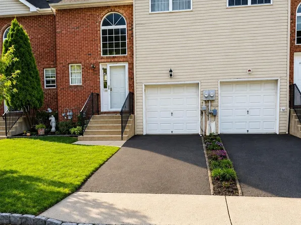 130 Orchard Ln, Lawrence Township, NJ 08648