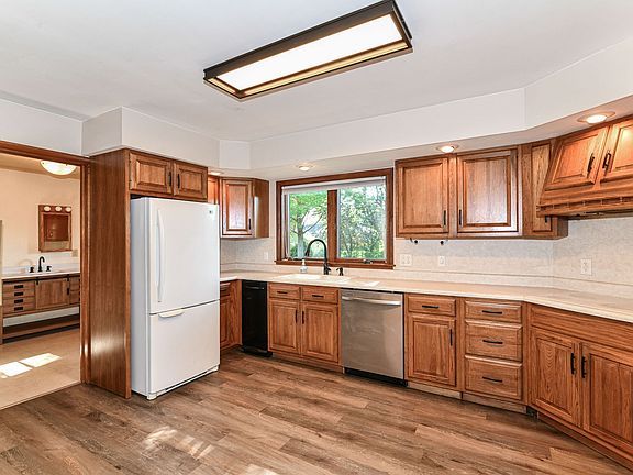 4th image of 514 Kentucky Ave