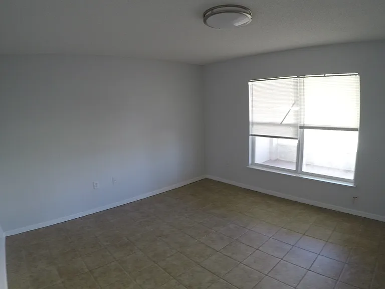 5002 Strada Dr — Photo 15