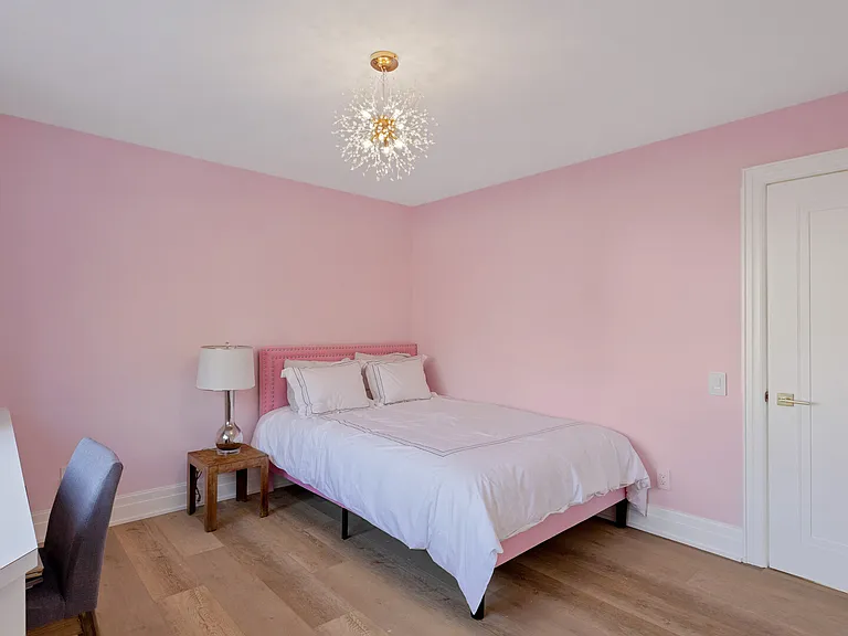 44 Greenleaf Ln — Photo 34