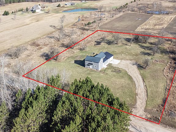 5th image of 10282 Seven Mile Rd