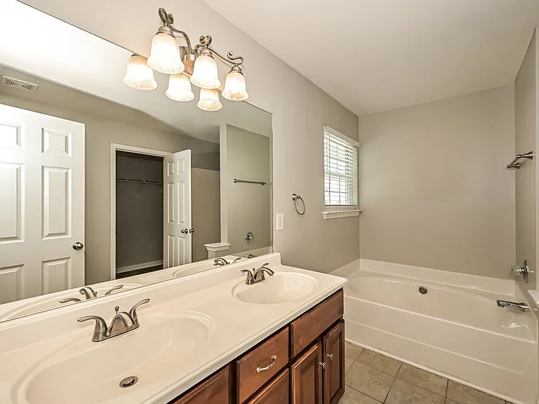 2032 Patrick Way — Photo 10