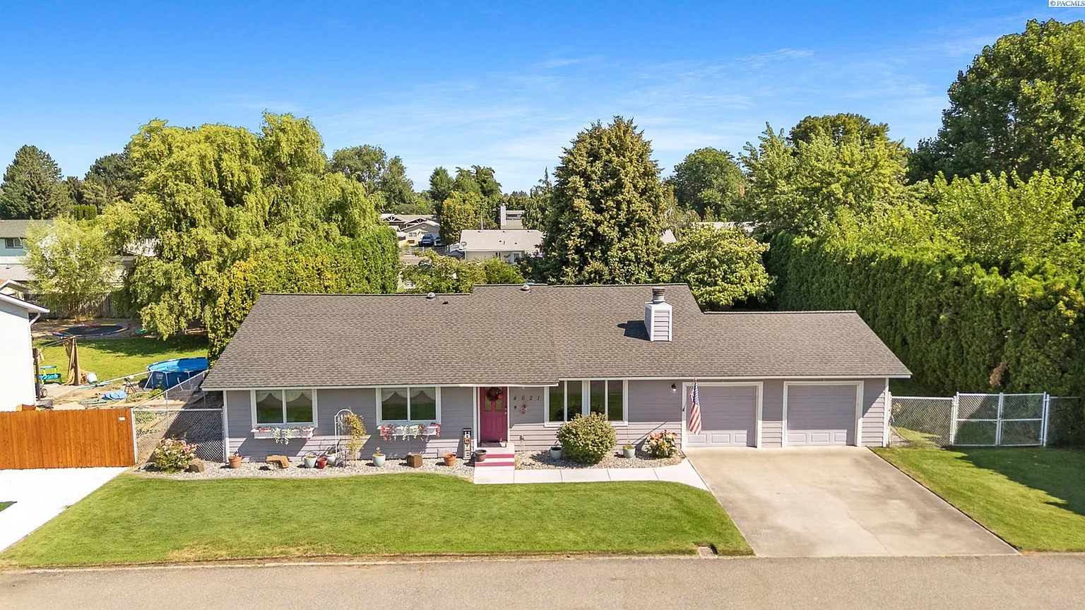 4621 W Henry St photo 1