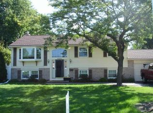 420 Black Walnut Dr, Rochester, NY 14615