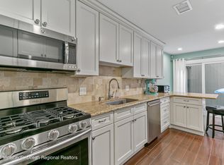 79 Riverbend Dr, North Brunswick, NJ 08902