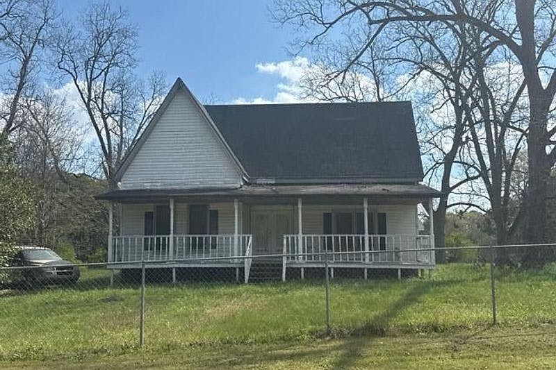 1st image of 21 Gates Rd