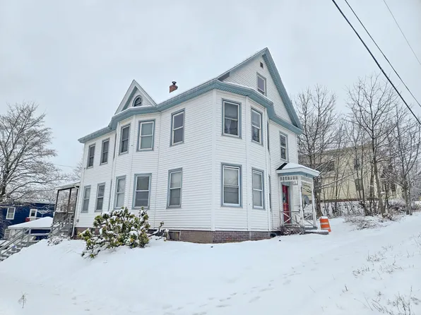 86 4th St #2, Auburn, ME 04210