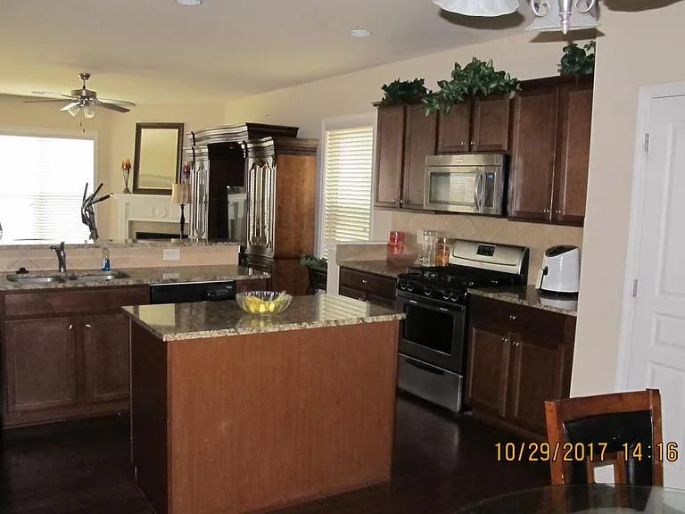 2780 Gold Creek Ln — Photo 8