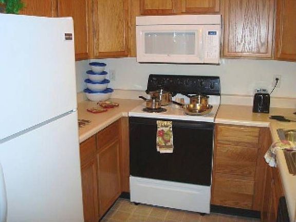 Oak Cabinetry!