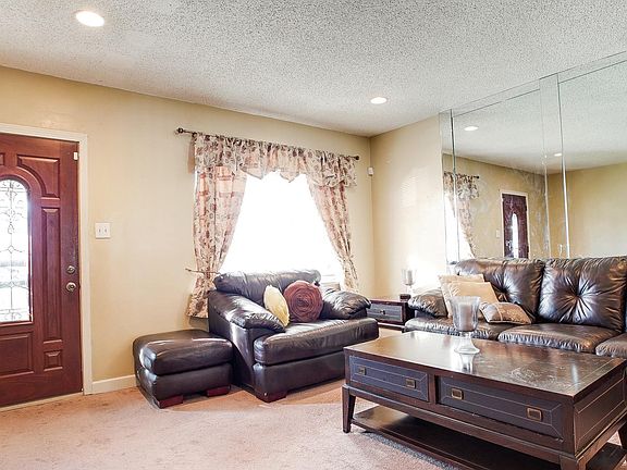 3rd image of 6241 Tackawanna St