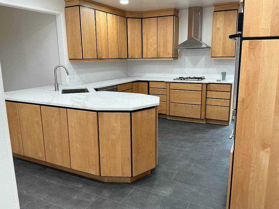 1st image of 9505 44th Ave NE #1