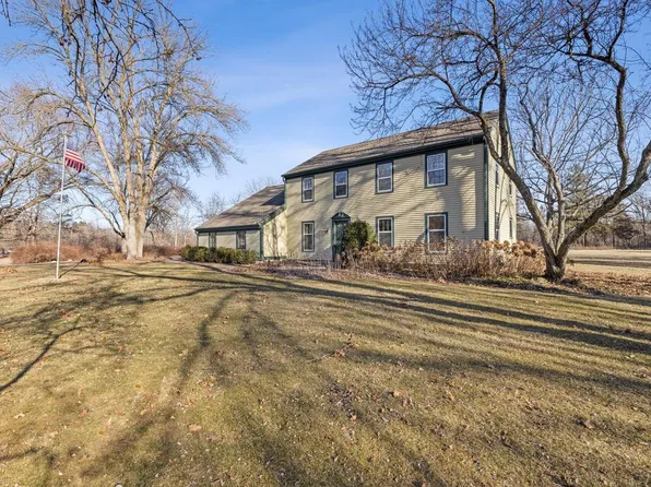 N61W29545 South Woodfield ROAD, Hartland, WI 53029
