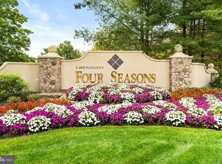 87 Chamber Ln, Columbus, NJ 08022