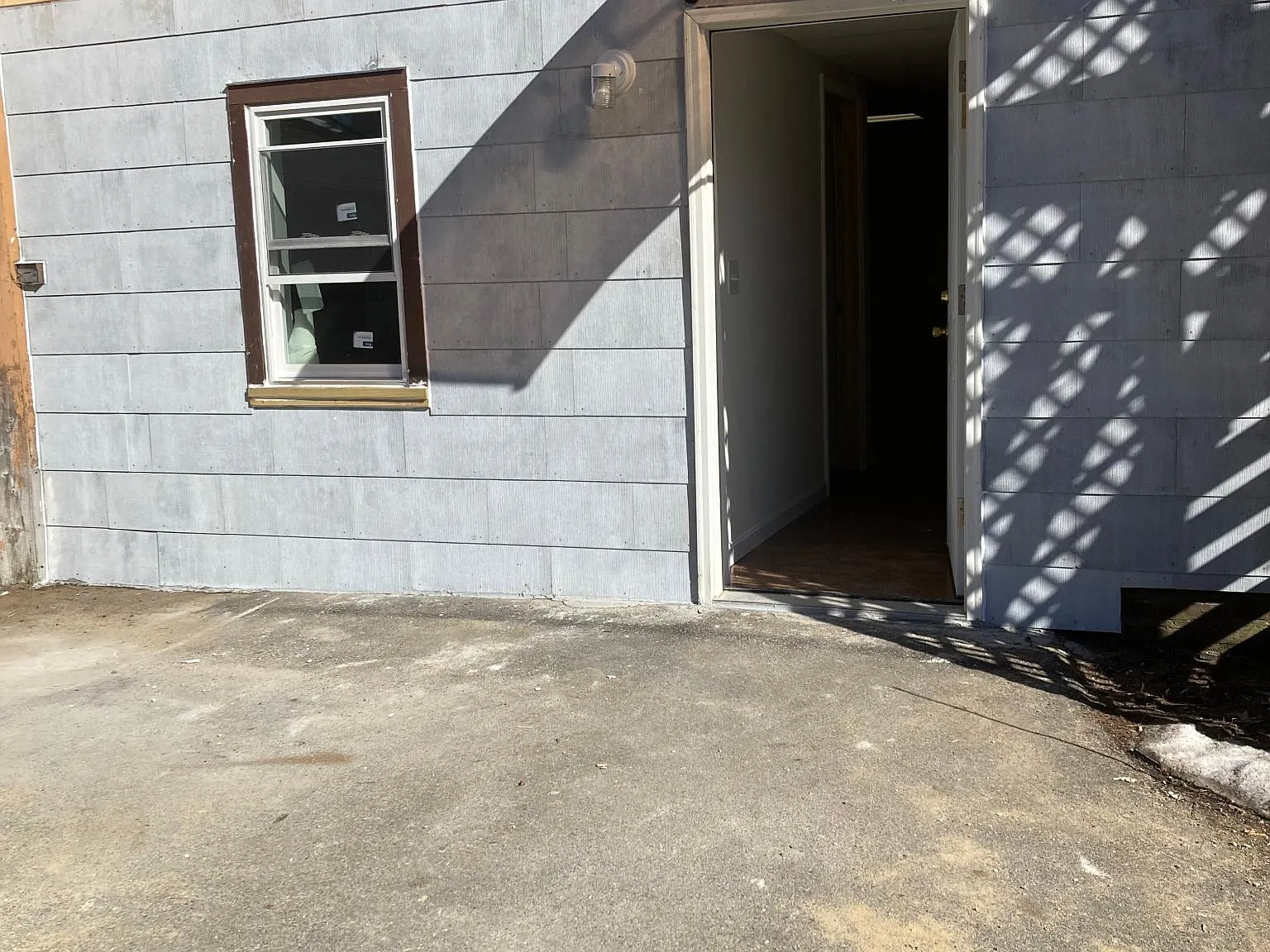 46 Dunklee St — Photo 2
