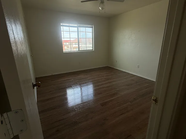 4104 Gus Dr — Photo 31