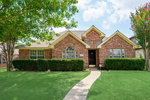10717 Pineview Ln Photo 1
