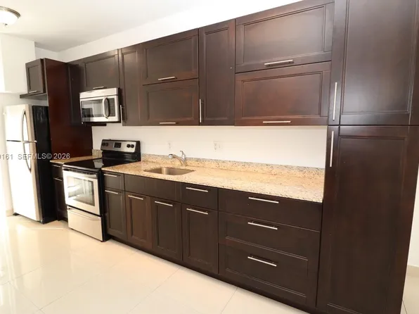 540 74th St, Miami Beach, FL