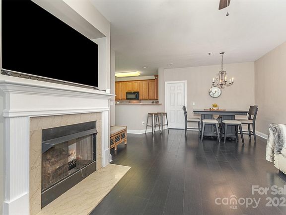 3rd image of 6912 Park Place Dr