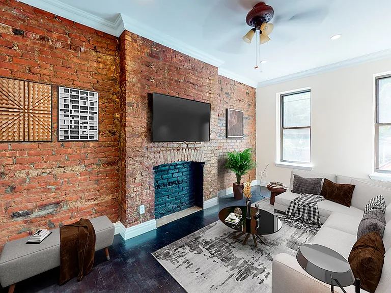 545 E 12th St #2C — Photo 1
