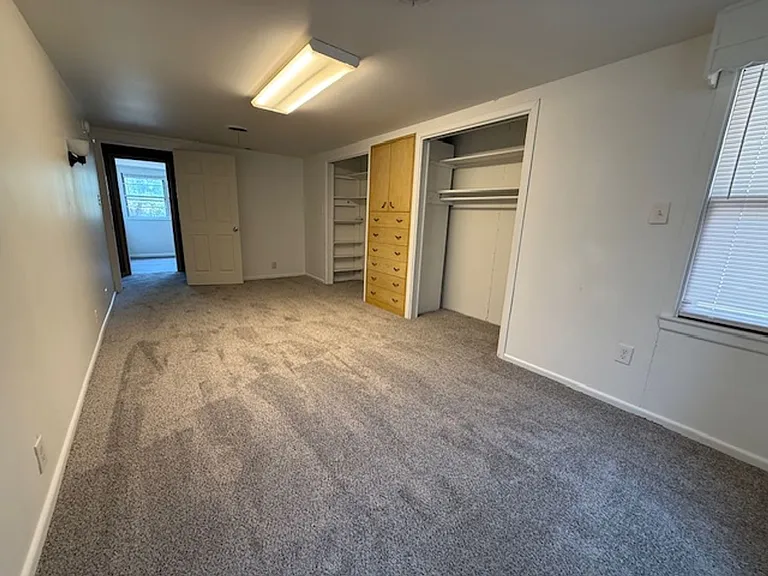 2510 Marshall St — Photo 9
