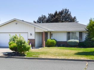 1419 S 30th Ave, Yakima, WA 98902
