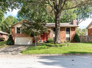 2936 S Brentmoor Ave, Springfield, MO 65804