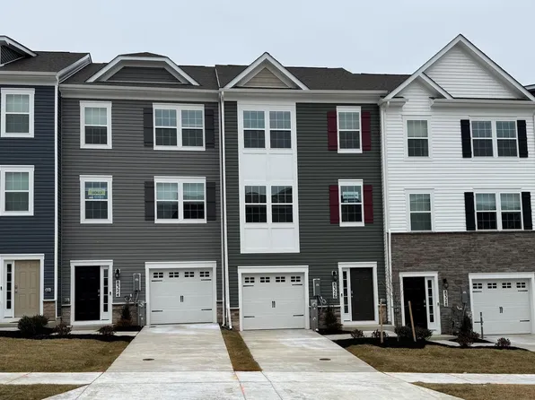 8326 Dieter Dr, Rosedale, MD 21237