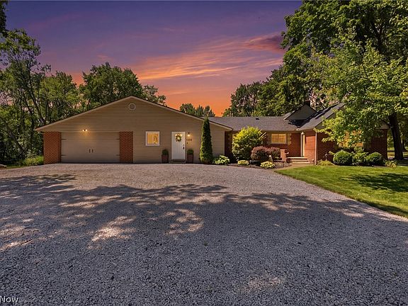 2nd image of 1846 Edwards Dr