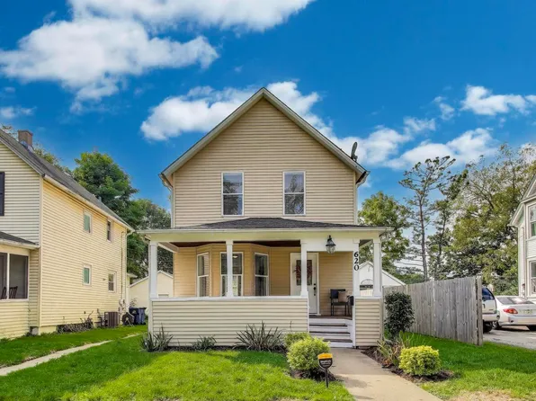 620 N Poplar St, Waukegan, IL 60085