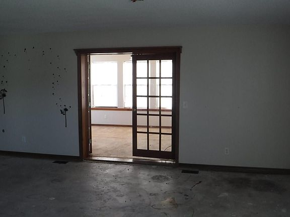 4th image of 12721 W 65th St S
