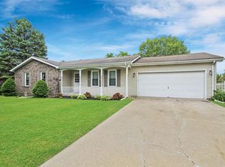 9524 McKinley St, Crown Point, IN 46307