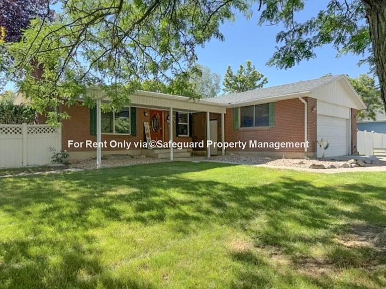 7514 S 2540 W — Photo 1