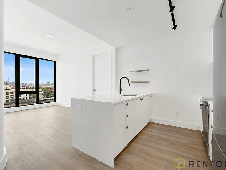 60 Cedar St #702C — Photo 6
