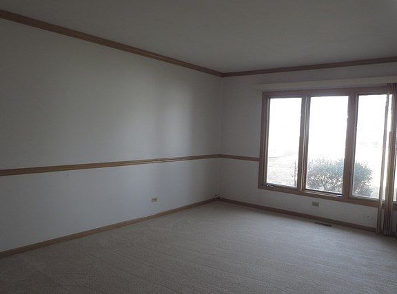 5th image of 1410 Newcastle Ln