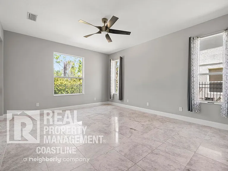 2585 Hobblebrush Dr — Photo 19