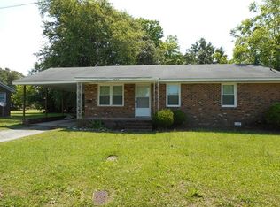 4025 Laurinburg St, Ayden, NC 28513