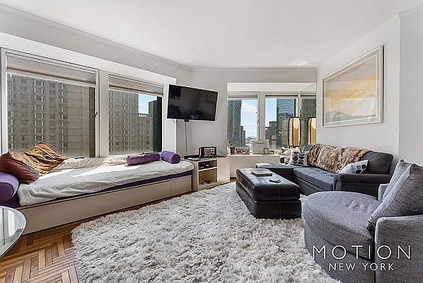 1st image of 156 W 56th St #3410