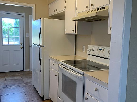 4th image of 104 Kristi Ln Unit A