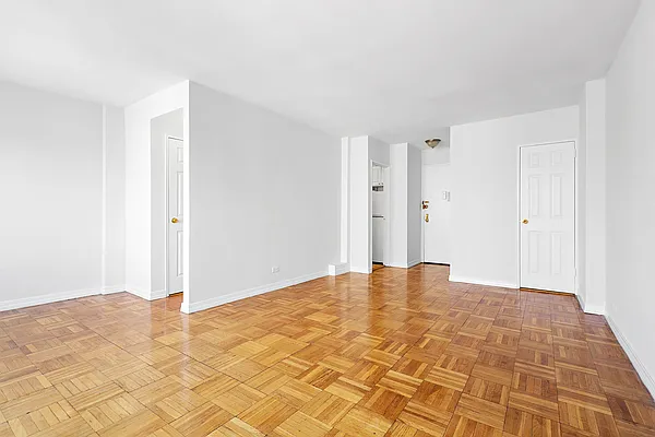 Rented by Brown Harris Stevens | media 5