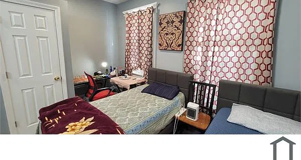4 bed, $1,040 — Photo 2