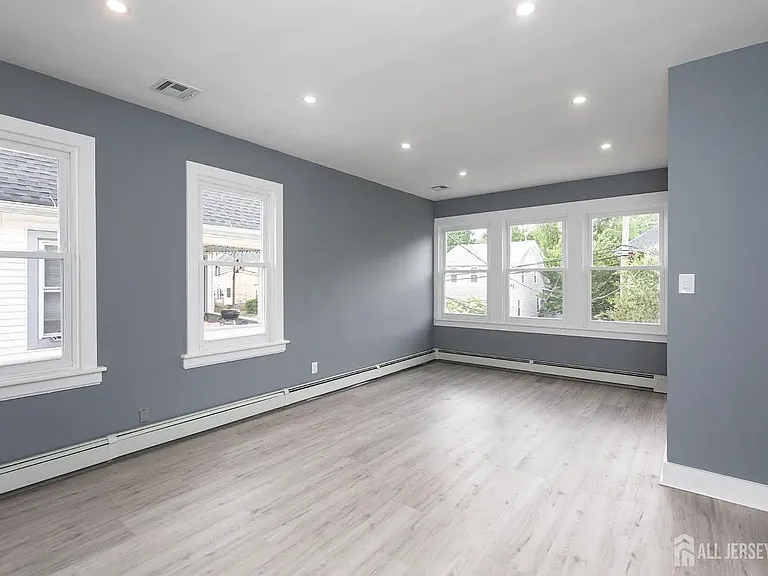 324 Harper Pl #2 — Photo 13