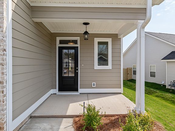 2nd image of 214 Dublin Loop