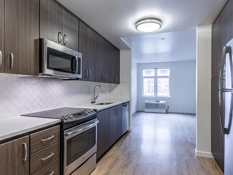11 Marche Apartments — Photo 26