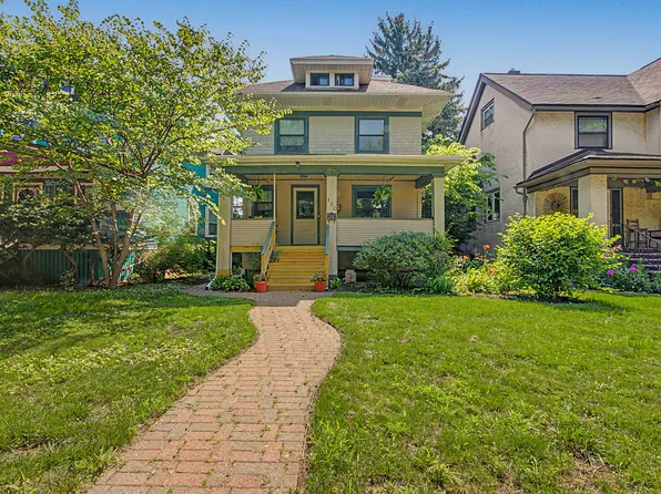 (undisclosed Address), Oak Park, IL 60302