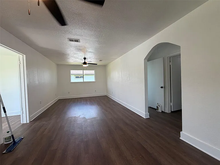4522 County Road 459C — Photo 2