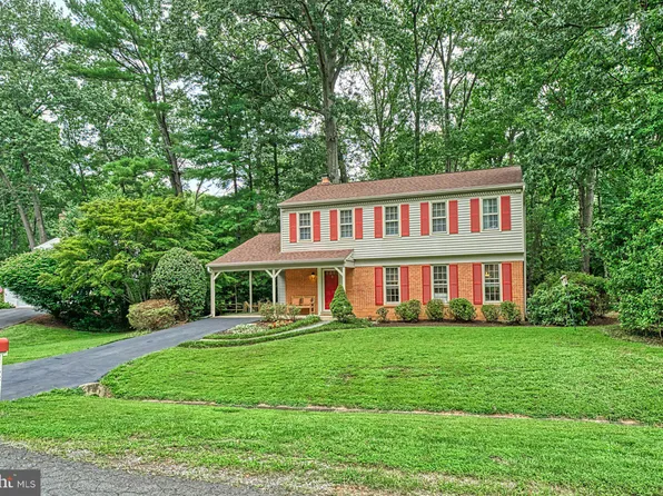 11522 Running Cedar Rd, Reston, VA 20191