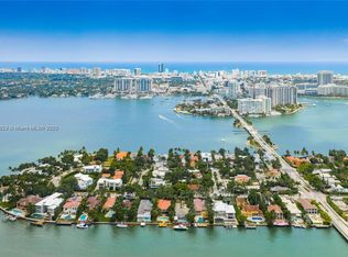 301 W Rivo Alto Dr, Miami Beach, FL 33139