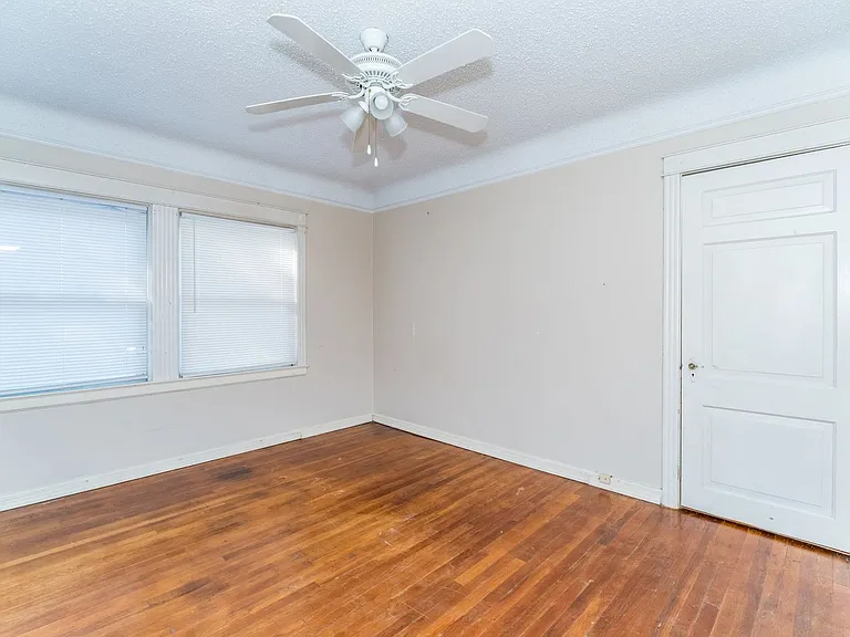 706 W French Pl #3 — Photo 13