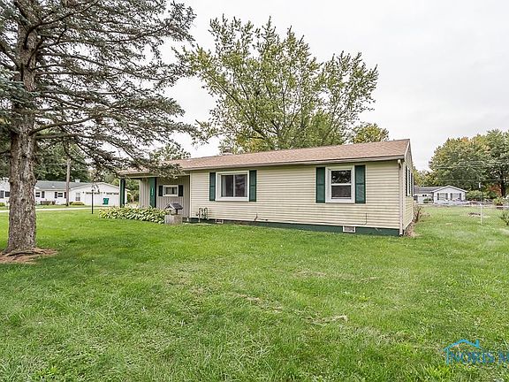 2nd image of 23326 W Centerfield Dr