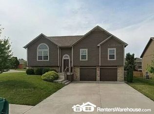 120 SE Sun Garden St, Blue Springs, MO 64064